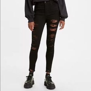 Levi’s 721 High Rise Super Skinny Distressed Jean